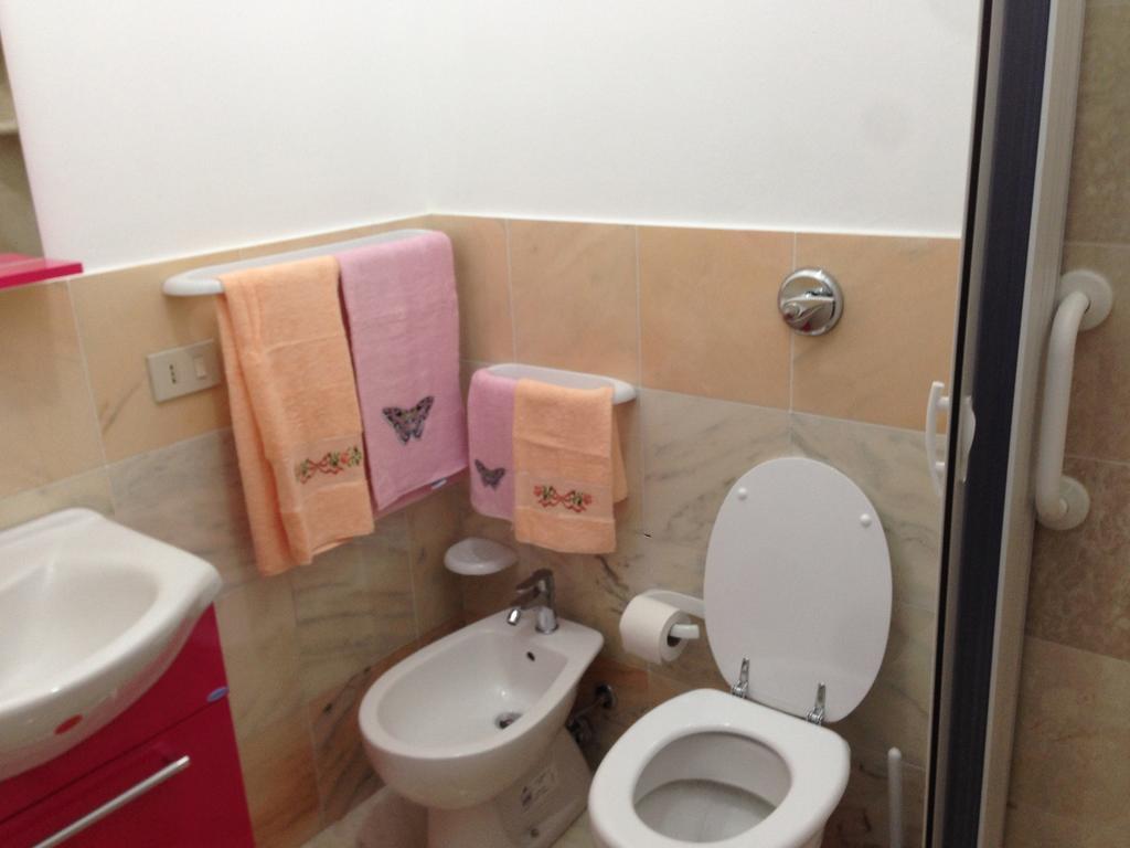 Casa Con Verande Sul Mare A 2 Minuti A Piedi Dalla Spiaggia Custonaci Chambre photo